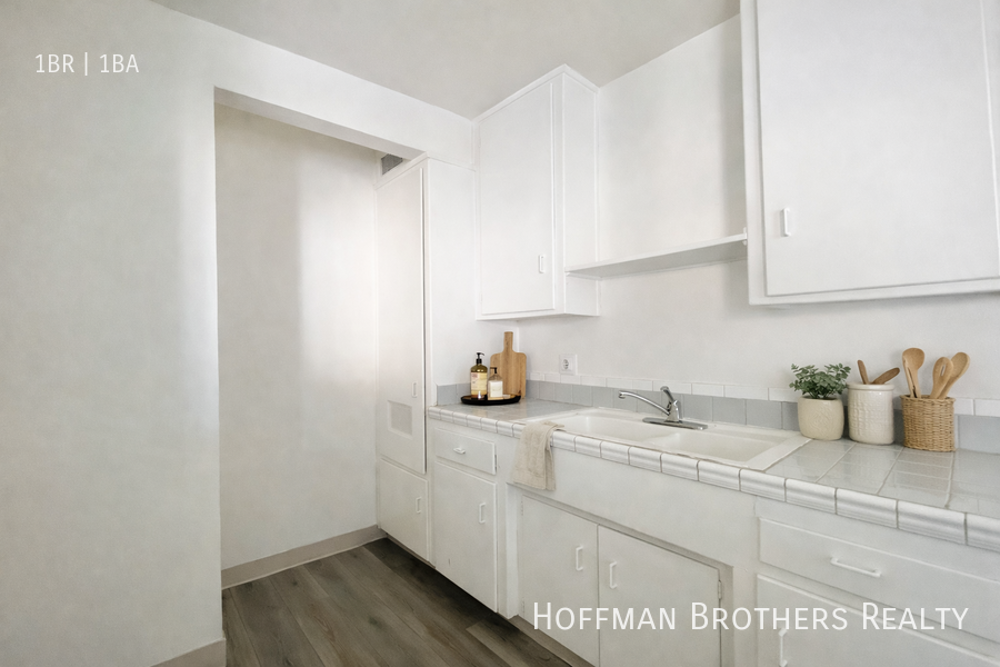 1760 Henderson Ave #5 - Photo 3 of 5