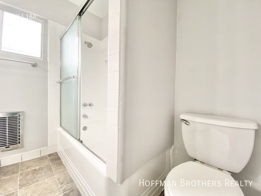 5716 La Mirada Ave #3 - Photo 5 of 5