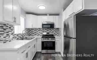 1036 S Normandie Ave #9 - Photo 1 of 1