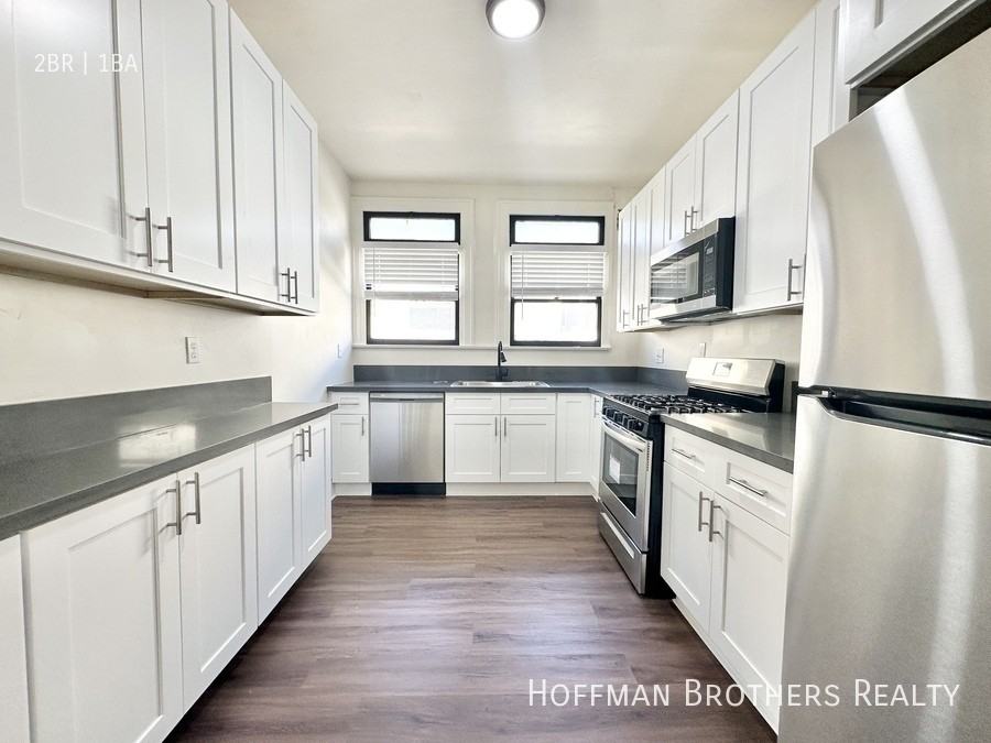 1838 N Wilton Pl #6 - Photo 3 of 13