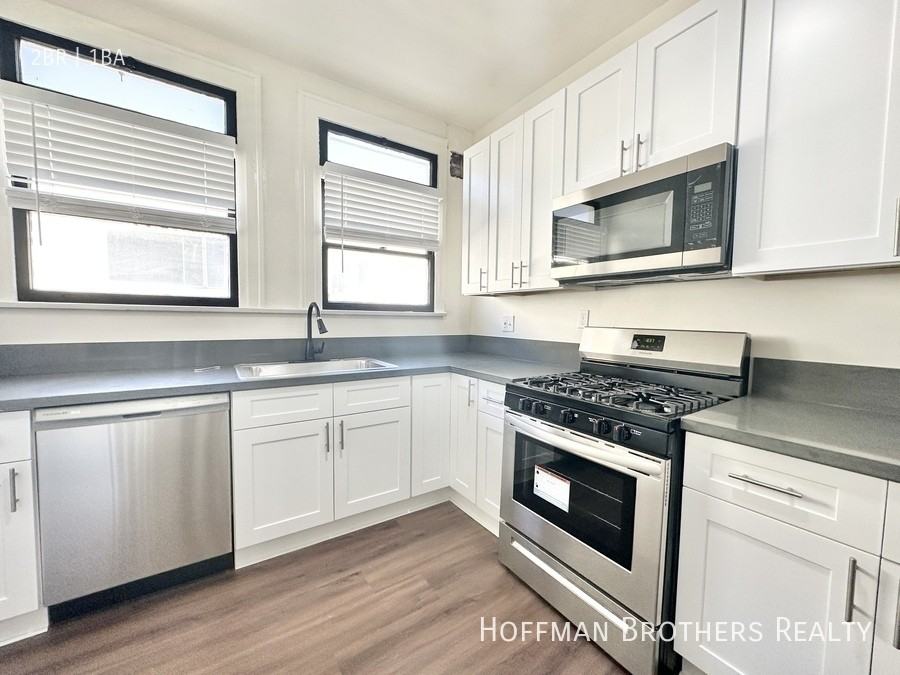 1838 N Wilton Pl #6 - Photo 4 of 13