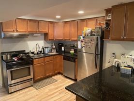 1032 W Oakdale Ave #G - Photo 1 of 1