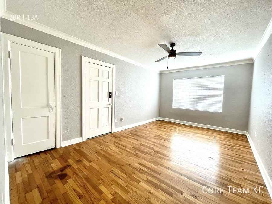 1114 W 45th St #1116-3 - Photo 4 of 10