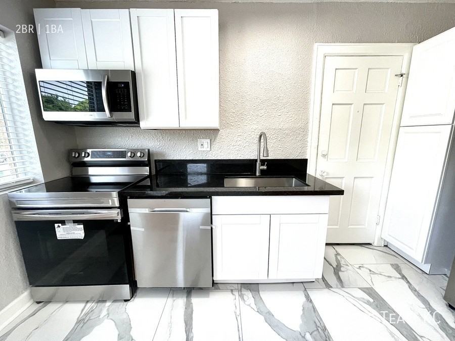 1114 W 45th St #1116-3 - Photo 6 of 10