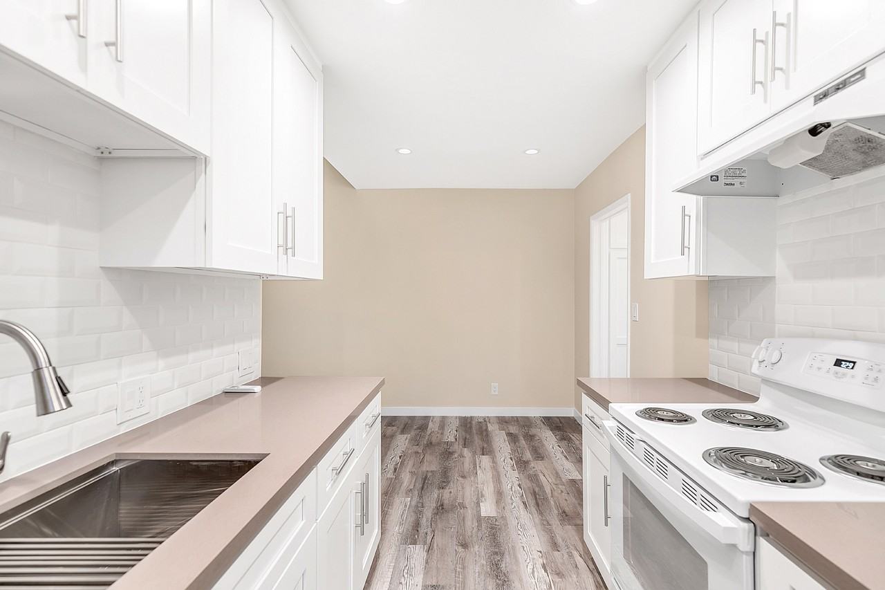 3831 Beethoven St #2 - Photo 7 of 15