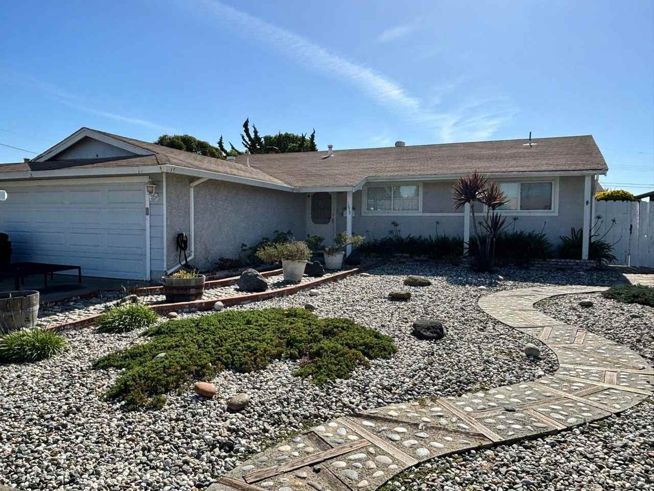 1879 Dove Way - Photo 2 of 3
