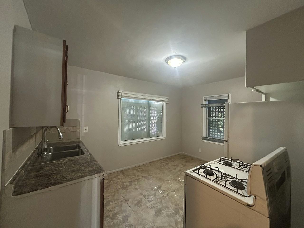 19313 Stahelin Avenue - Photo 2 of 19