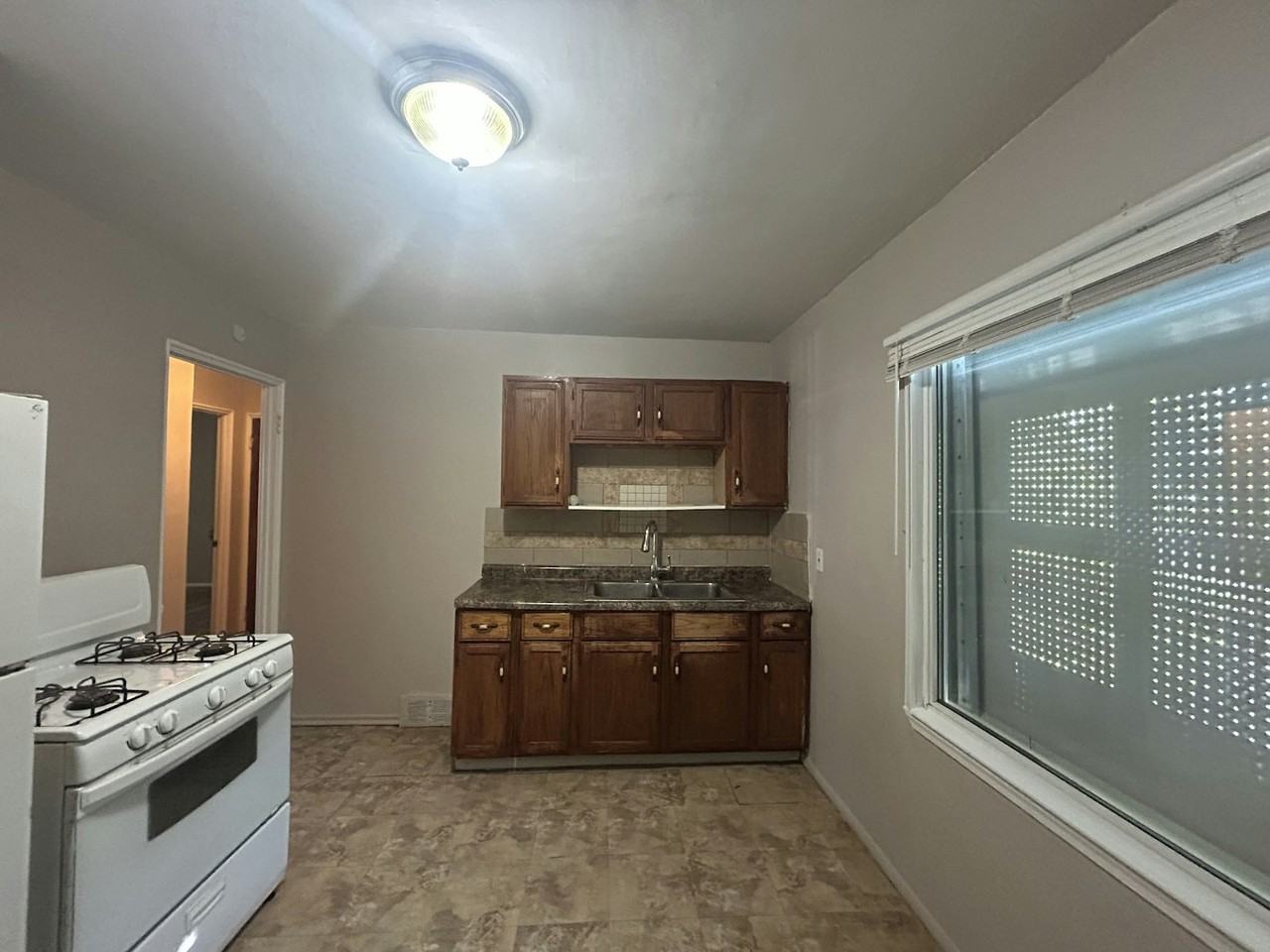 19313 Stahelin Avenue - Photo 3 of 19