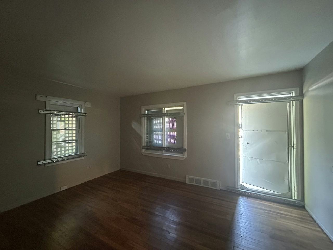 19313 Stahelin Avenue - Photo 6 of 19