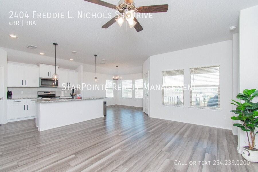 2404 Freddie L. Nichols Sr. Dr - Photo 5 of 30