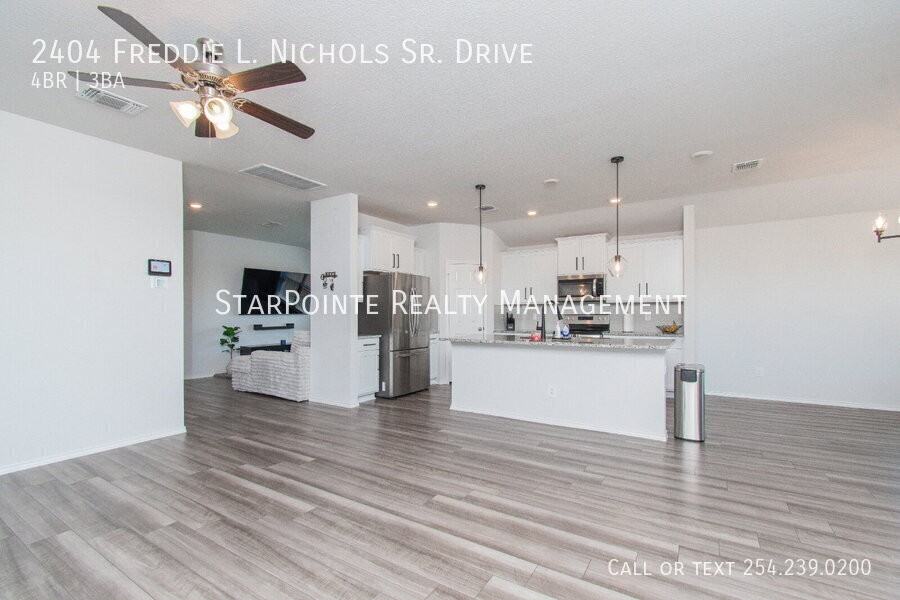2404 Freddie L. Nichols Sr. Dr - Photo 6 of 30