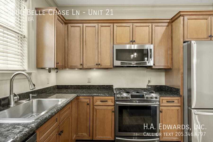 2800 Belle Chase Ln #21 - Photo 4 of 35