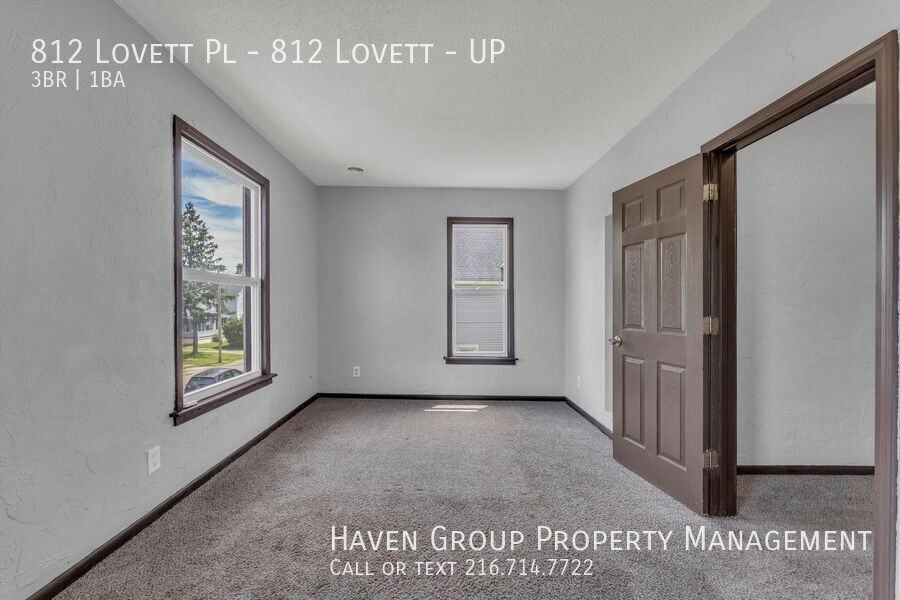 812 Lovett Pl - Photo 3 of 19