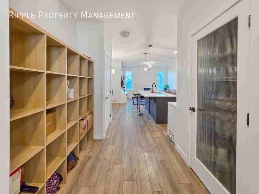 14620 24 St Nw - Photo 5 of 30
