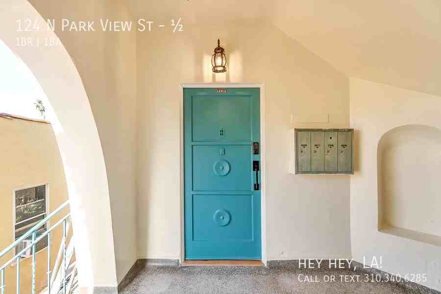 124 N Park View St - Photo 6 of 34