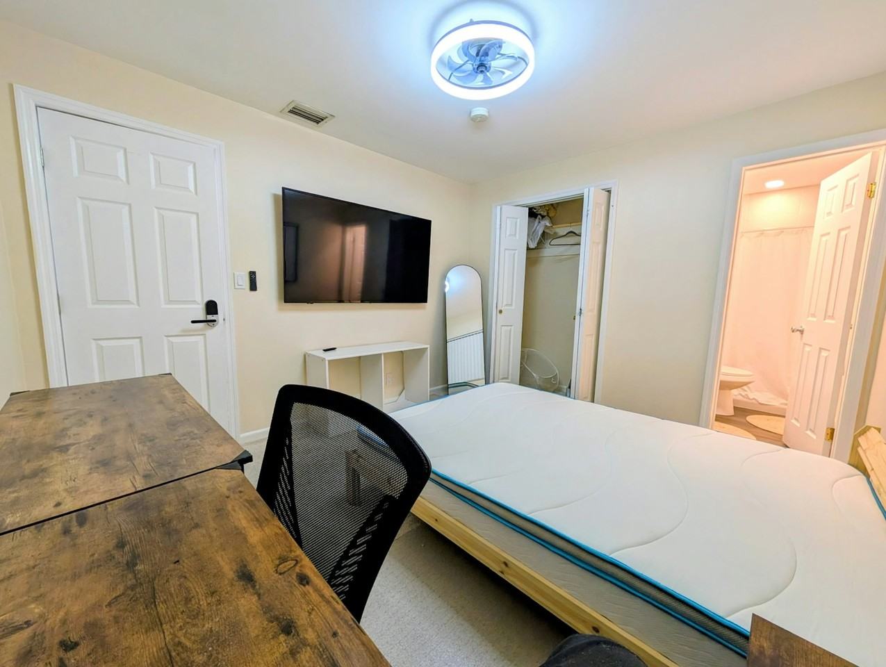 6750 Harding St, Unit Room 1 - Photo 4 of 10