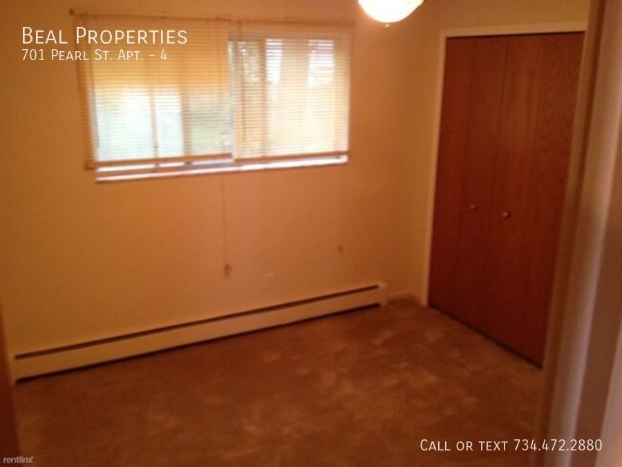 701 Pearl St #4 - Photo 5 of 5