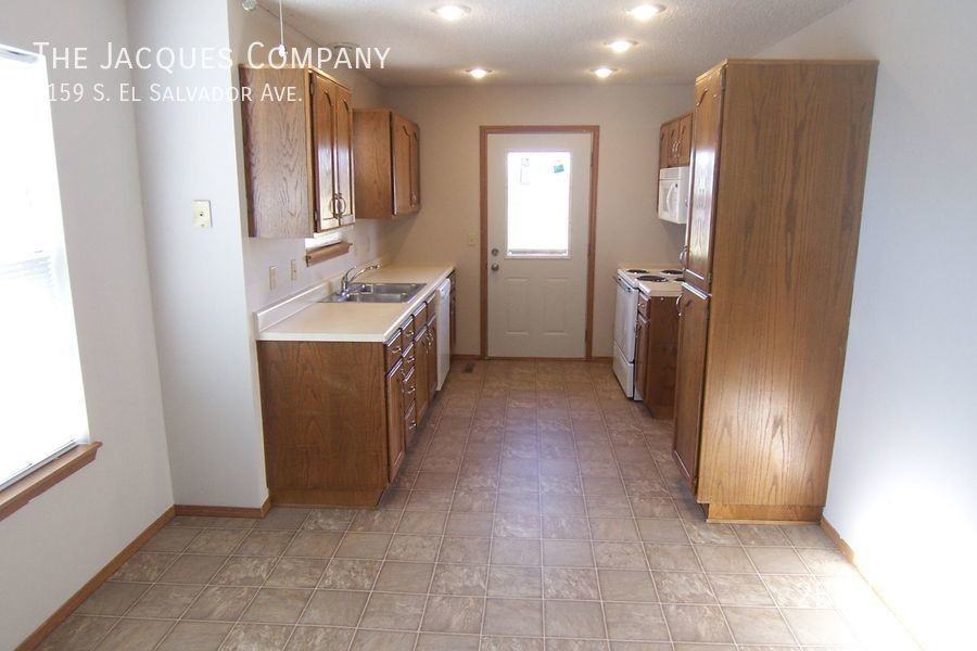 4159 S El Salvador Ave - Photo 7 of 13
