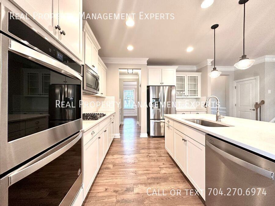 278 Preston Rd - Photo 3 of 34