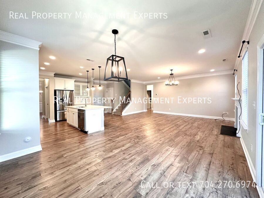 278 Preston Rd - Photo 6 of 34