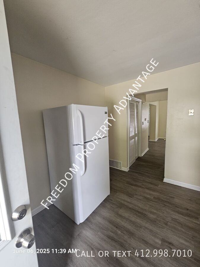130 Hall Ave - Photo 3 of 26