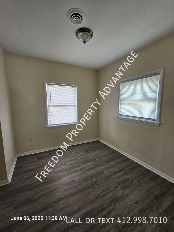 130 Hall Ave - Photo 7 of 26