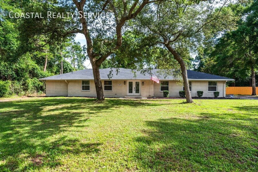 2507 Edgewater Dr - Photo 2 of 36