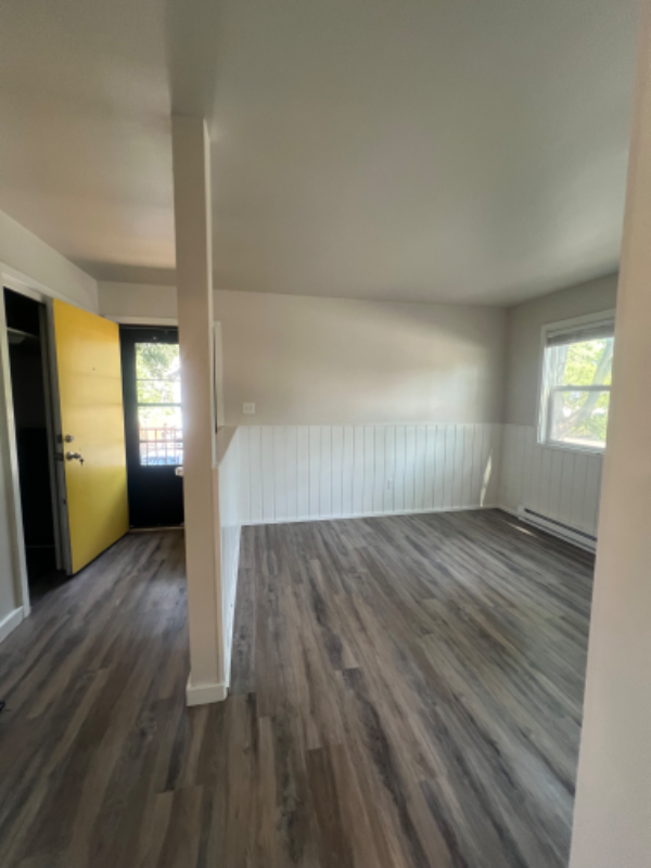 202 Edwards St #C - Photo 4 of 9