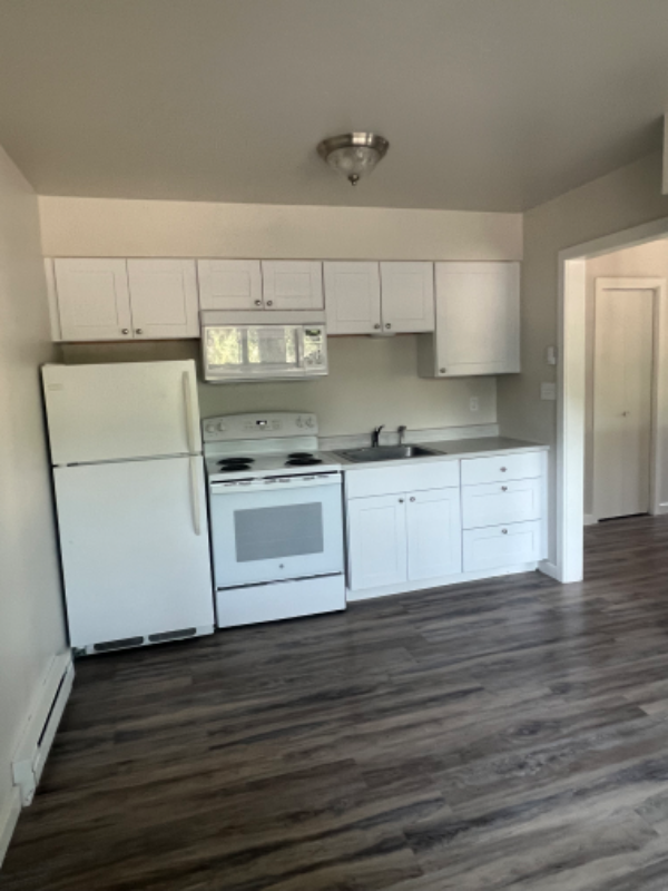 202 Edwards St #C - Photo 7 of 9