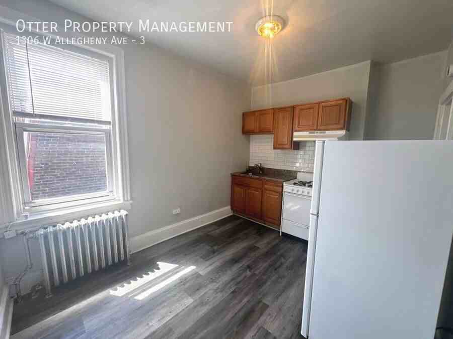 1306 W Allegheny Ave #3 - Photo 5 of 18