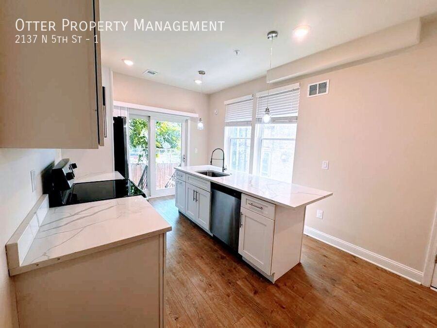 2137 N 5th St #1 - Photo 4 of 19