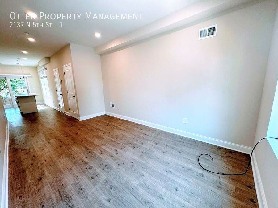 2137 N 5th St #1 - Photo 7 of 19