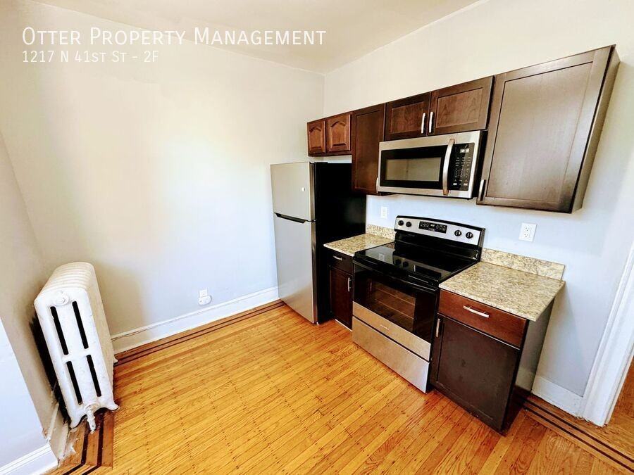 1217 N 41st St #2F - Photo 6 of 26