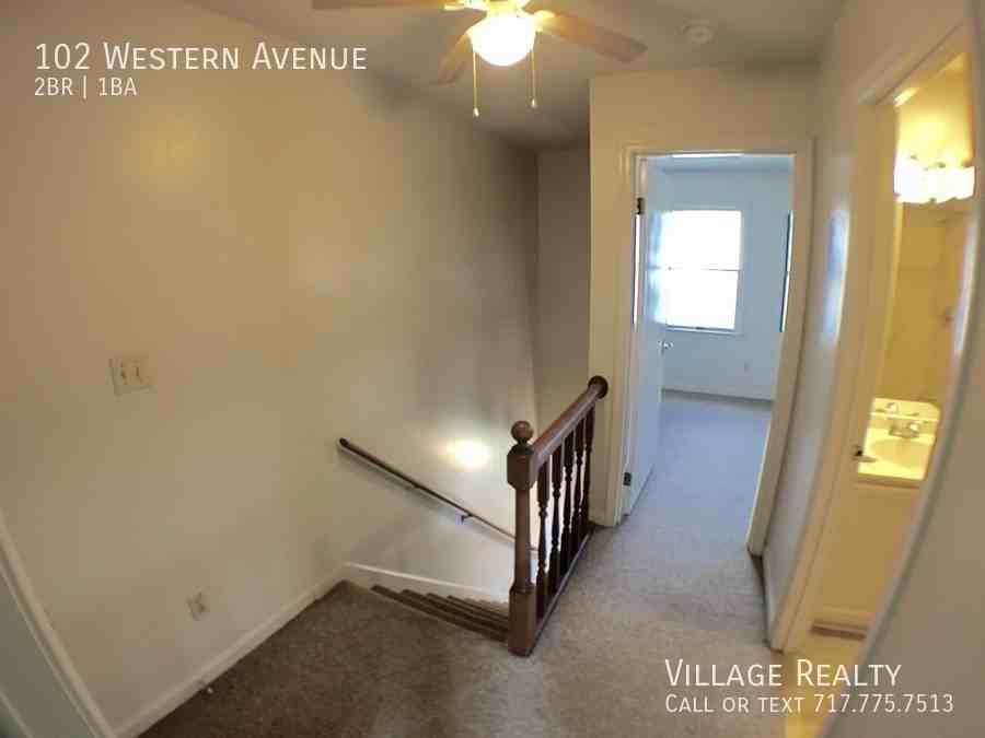 102 Western Ave - Photo 4 of 24