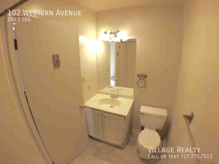 102 Western Ave - Photo 5 of 24