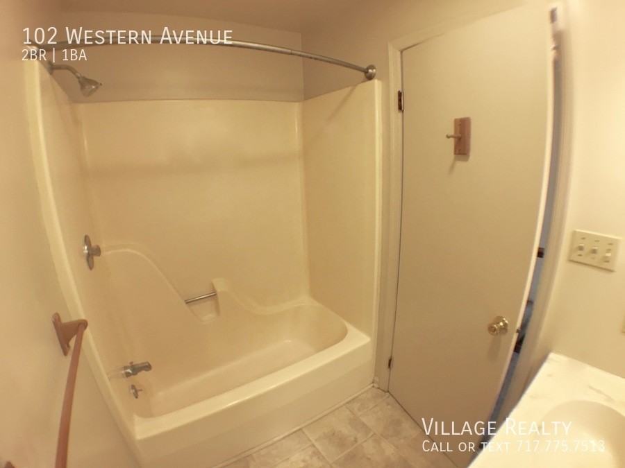 102 Western Ave - Photo 7 of 24