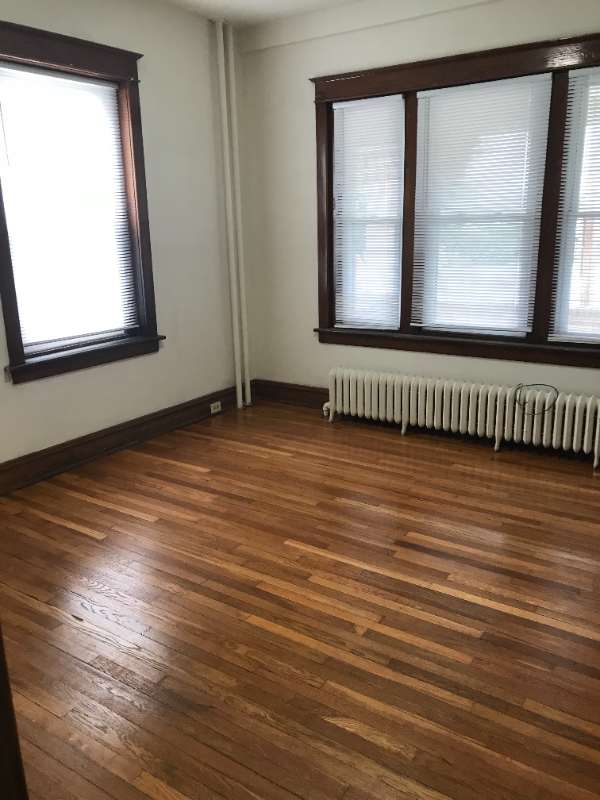 1631 W Broad St #1stFL - Photo 2 of 9