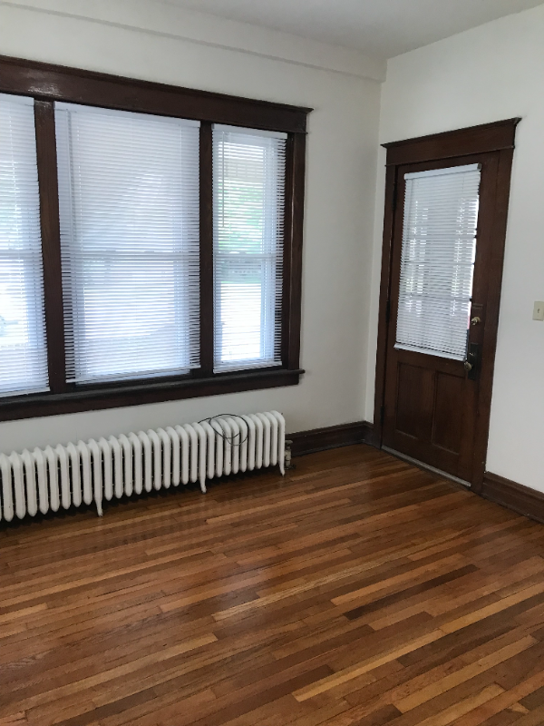 1631 W Broad St #1stFL - Photo 3 of 9