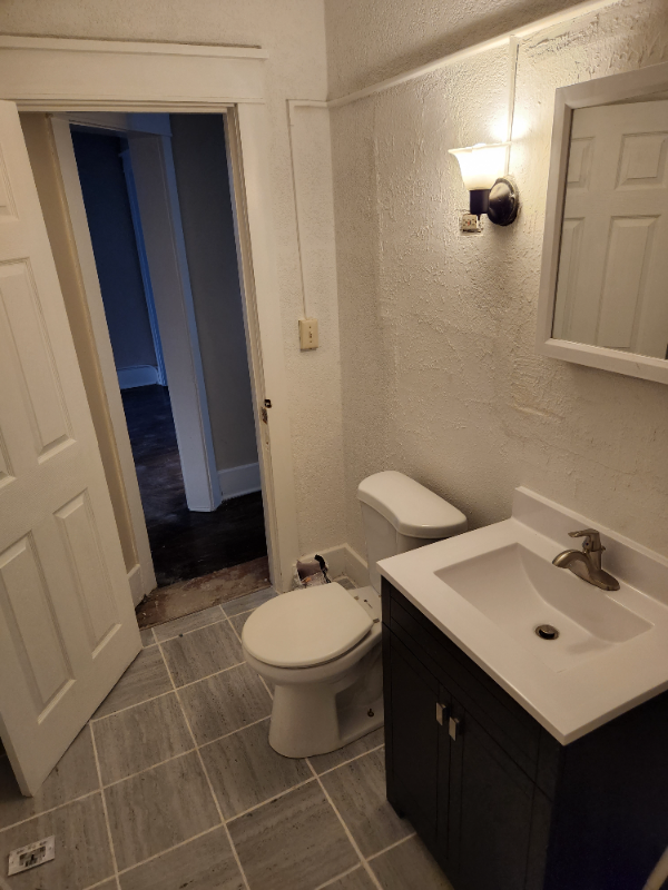 1205 Emerald Ave #2 - Photo 4 of 5