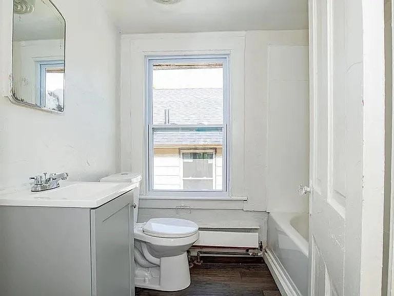 210 1st Avenue - Photo 4 of 8