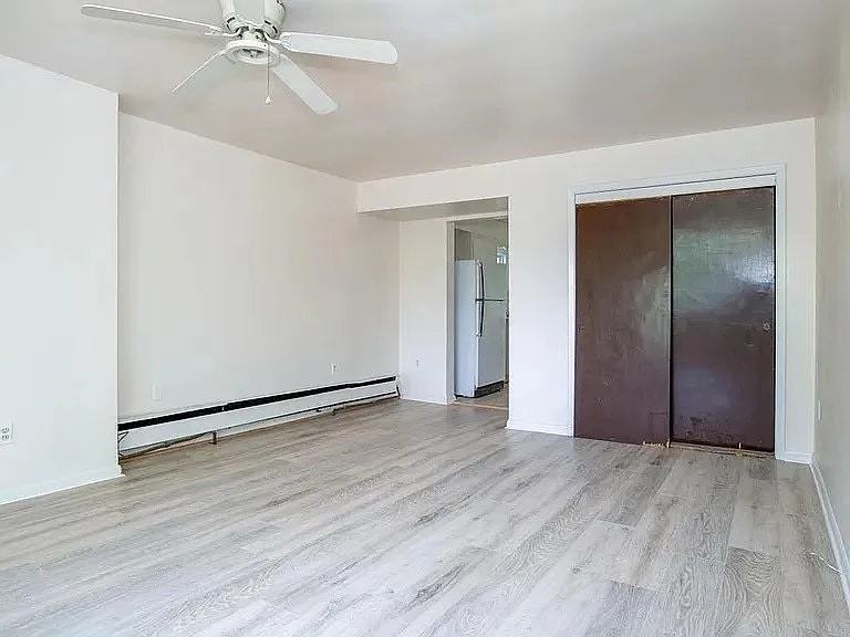 210 1st Avenue - Photo 5 of 8
