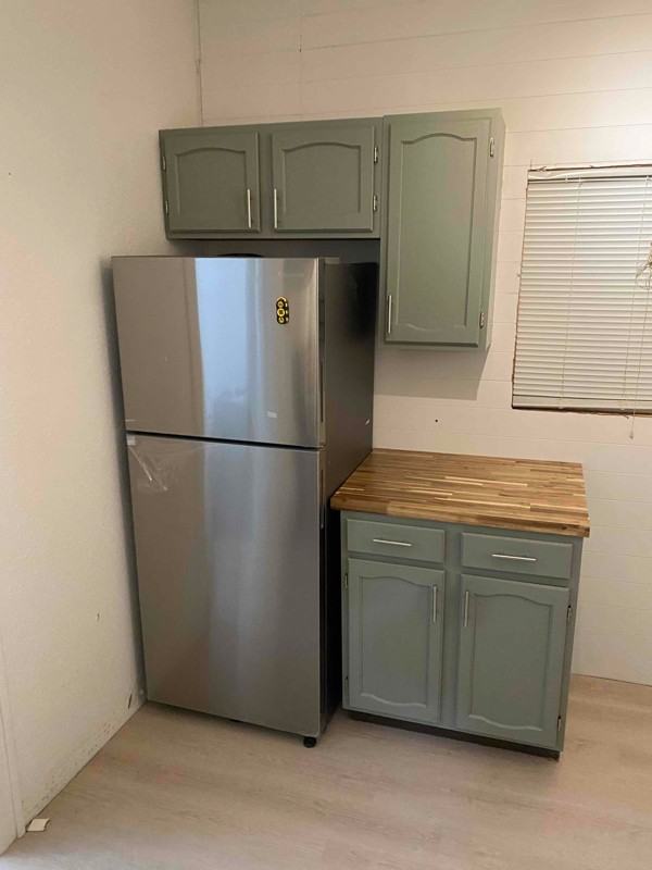 1416 2nd Ave S - Photo 2 of 6
