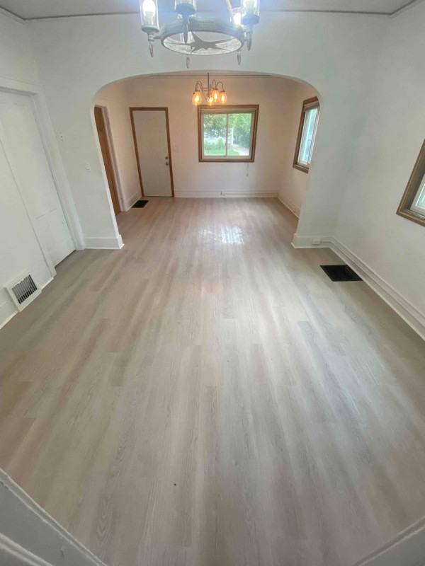 1416 2nd Ave S - Photo 3 of 6