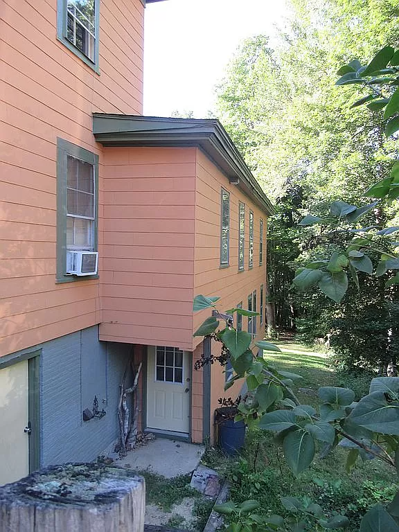 150 Green St #1 - Photo 2 of 13
