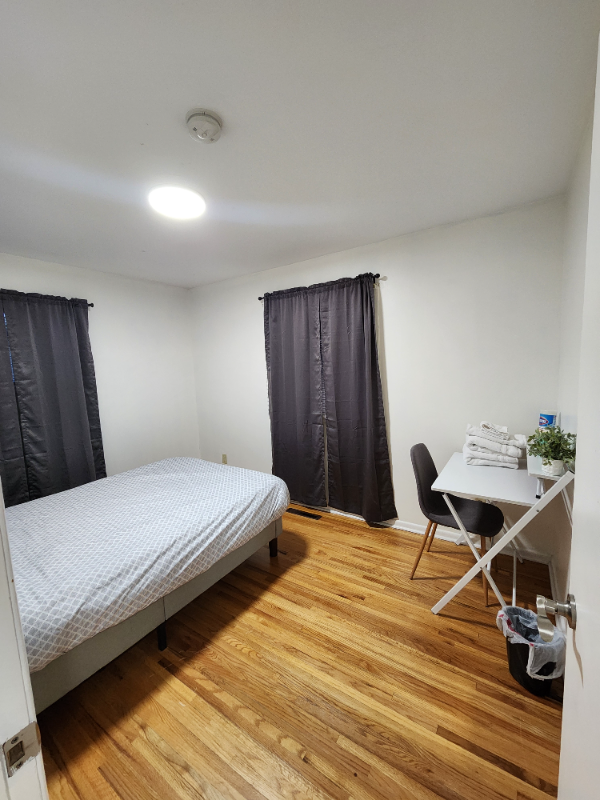 1816 34th St Nw - Photo 3 of 10