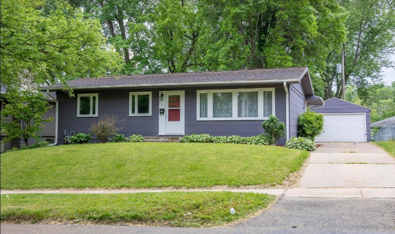 1816 34th St Nw - Photo 4 of 10