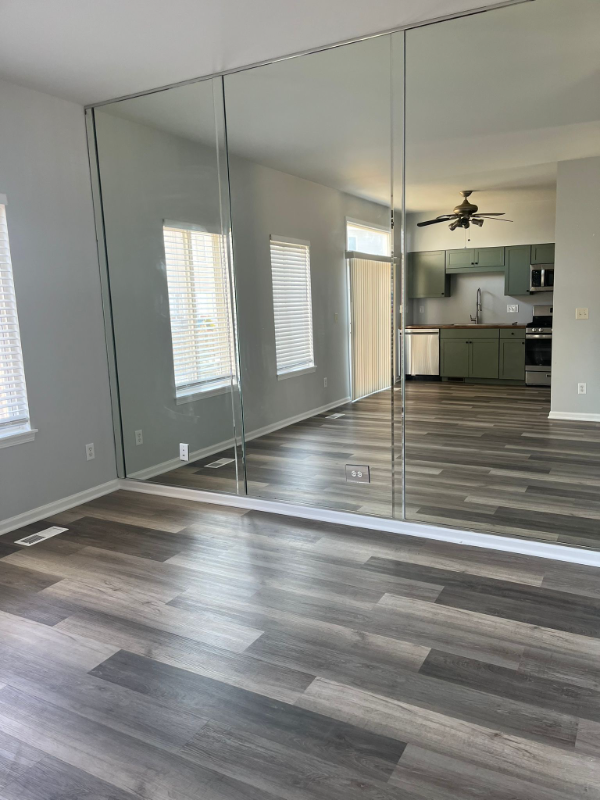 688 Edward Dr - Photo 4 of 13