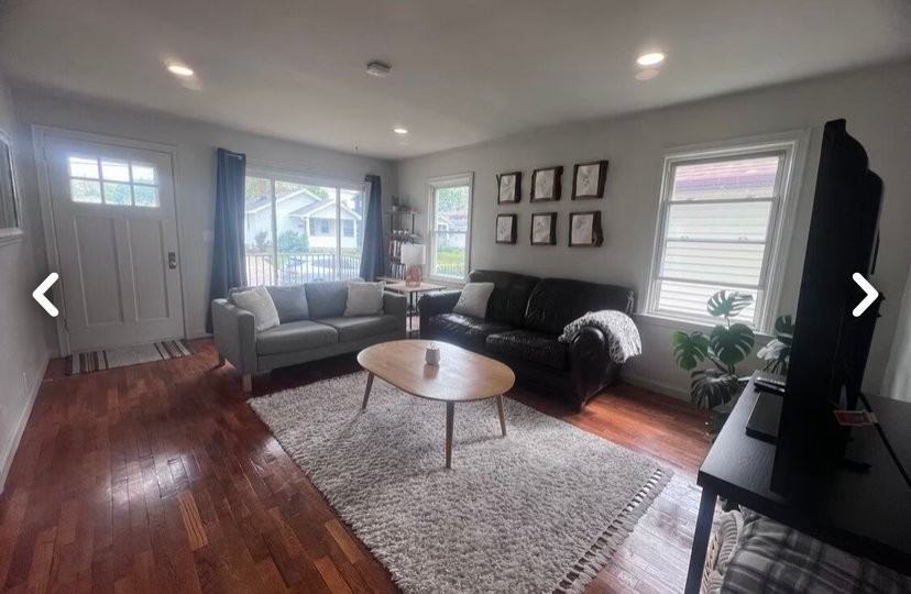 148 Conrad St Ne - Photo 3 of 17