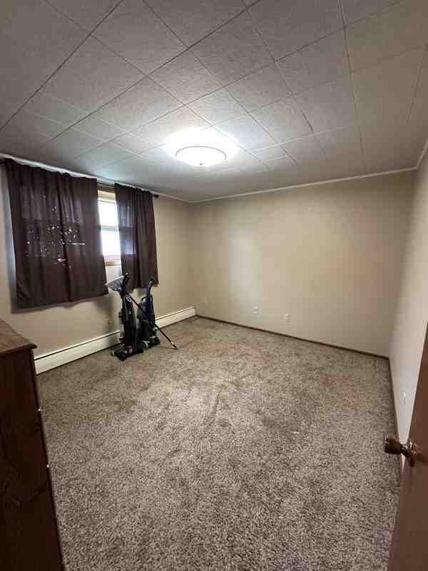 413 Merriam Ave S #7 - Photo 6 of 7