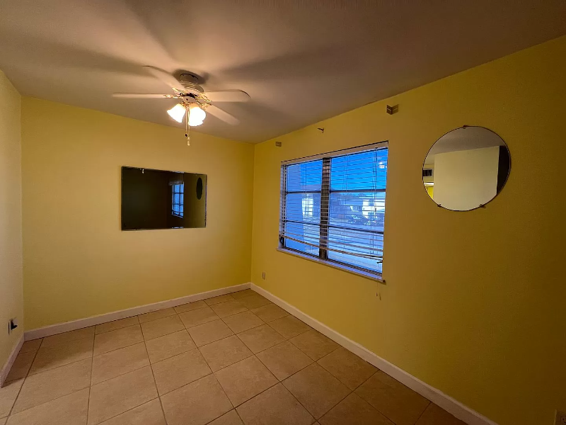121 Caribbean St #8B - Photo 4 of 11